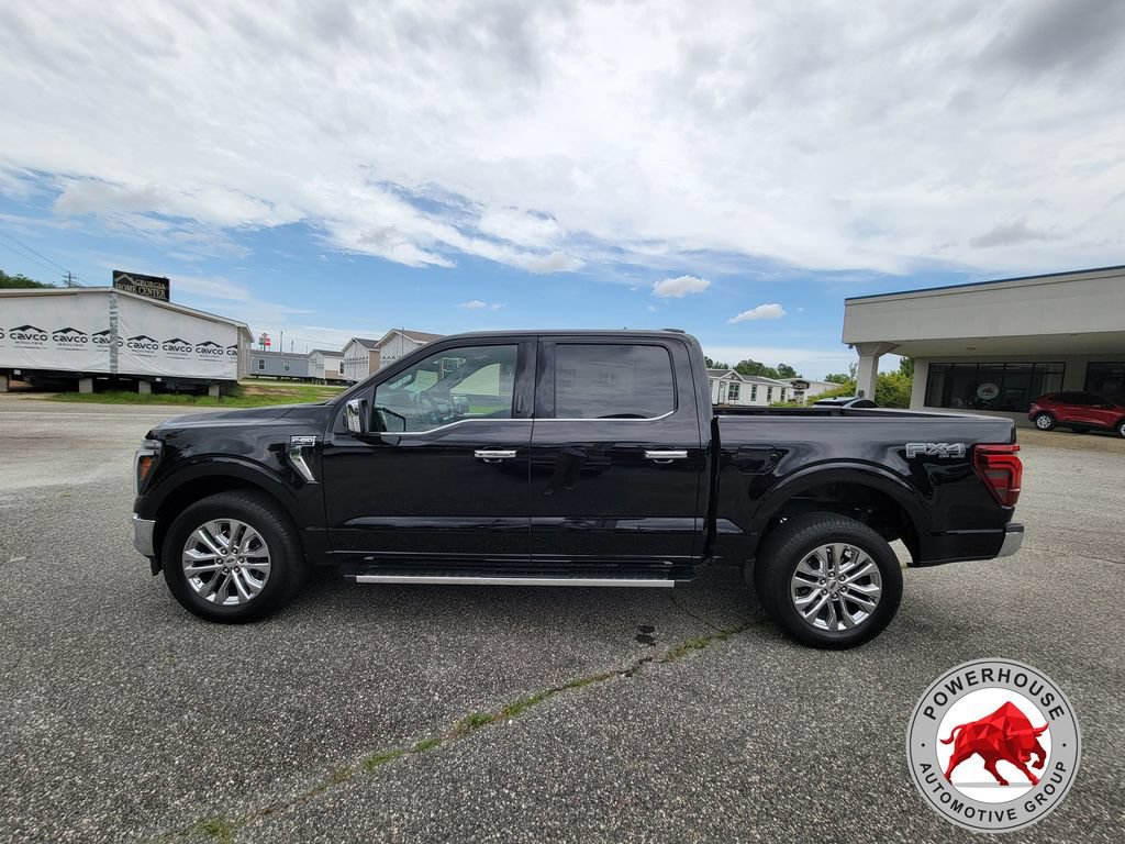 Used 2024 Ford F150 Lariat w/ FX4 Off-Road Package AWD/4WD image 3