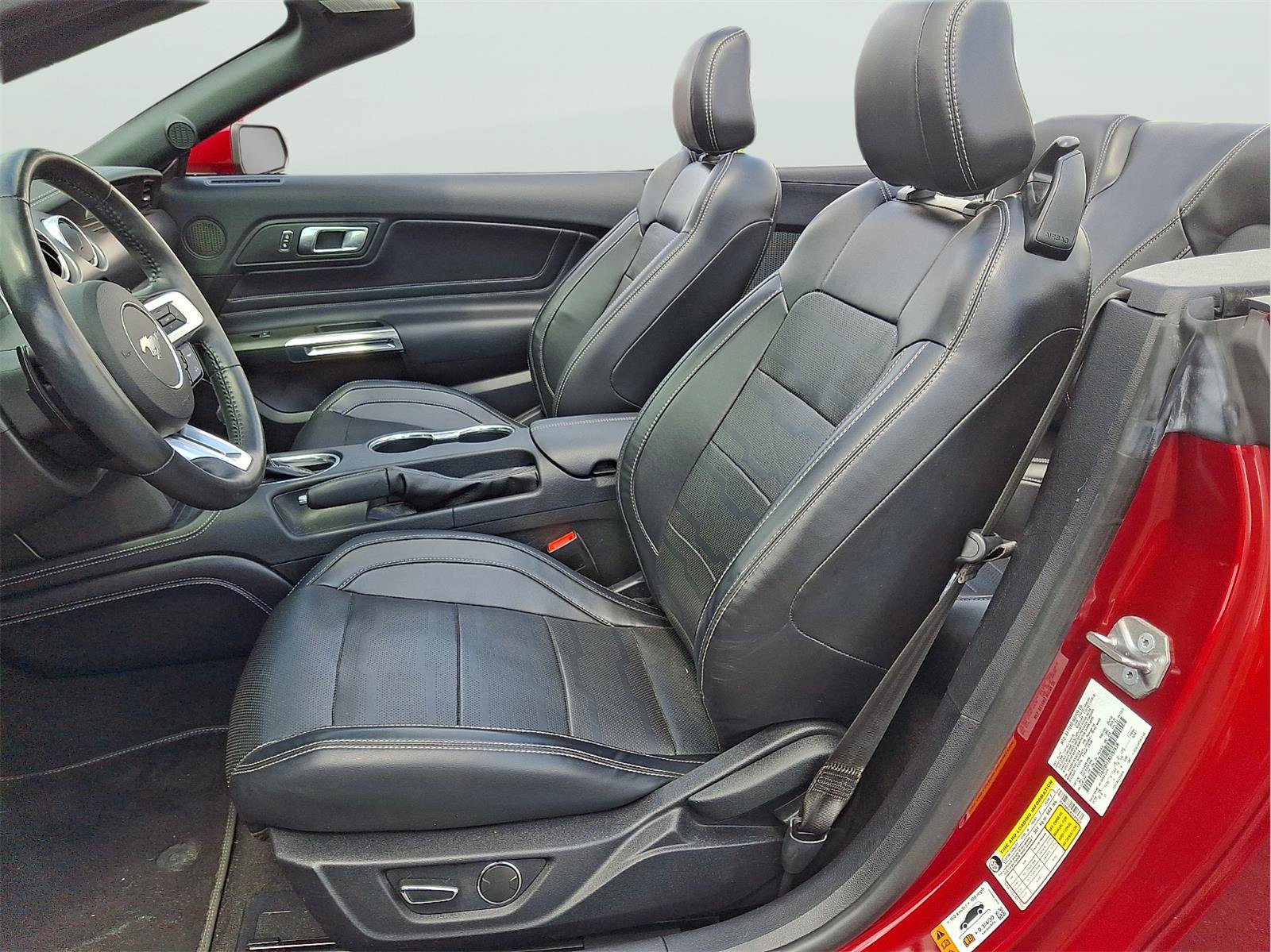 Used 2019 Ford Mustang GT Premium w/ Equipment Group 401A RWD image 71