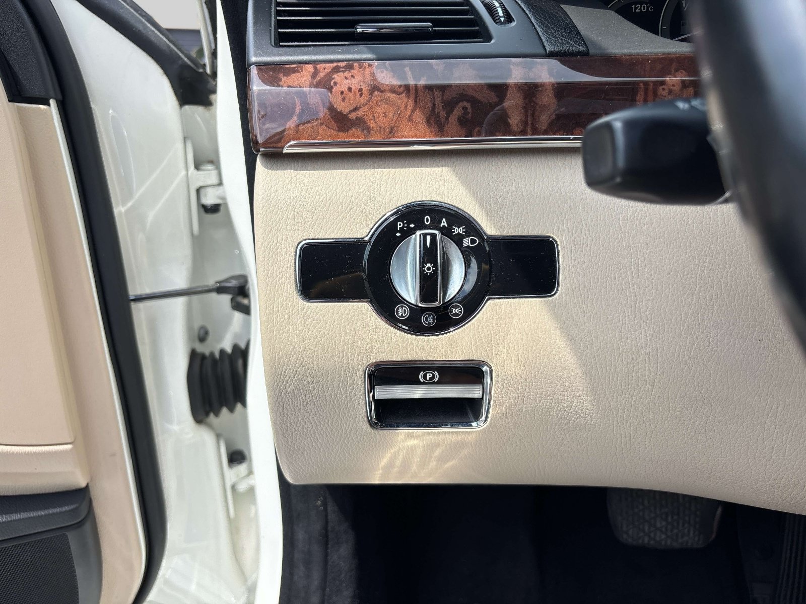 Used 2009 Mercedes-Benz S 550 4MATIC image 19