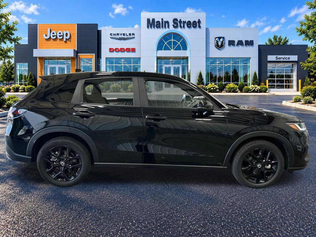 Used 2024 Honda HR-V Sport image 6