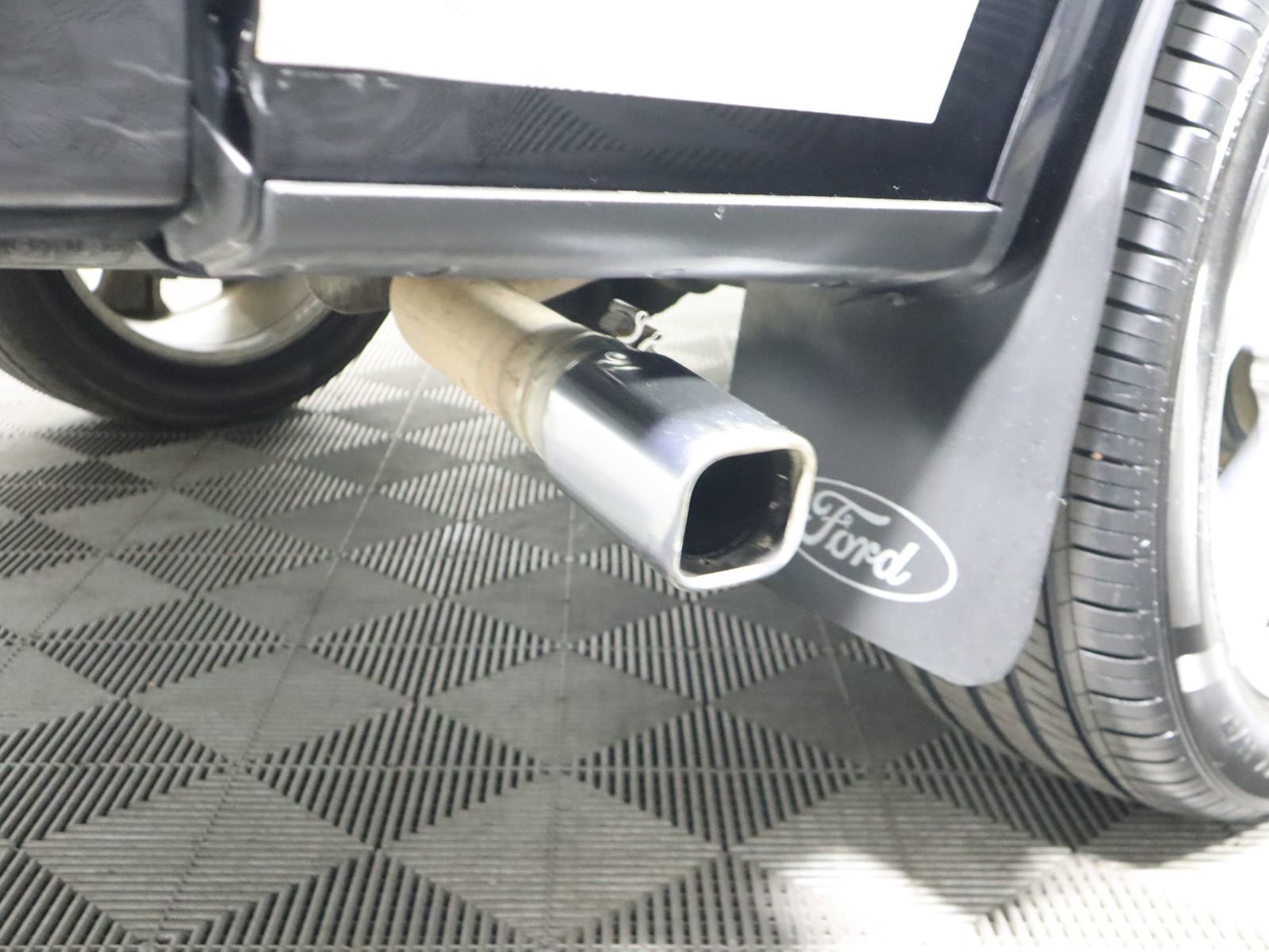 Used 2017 Ford F150 Limited w/ Trailer Tow Package AWD/4WD image 8