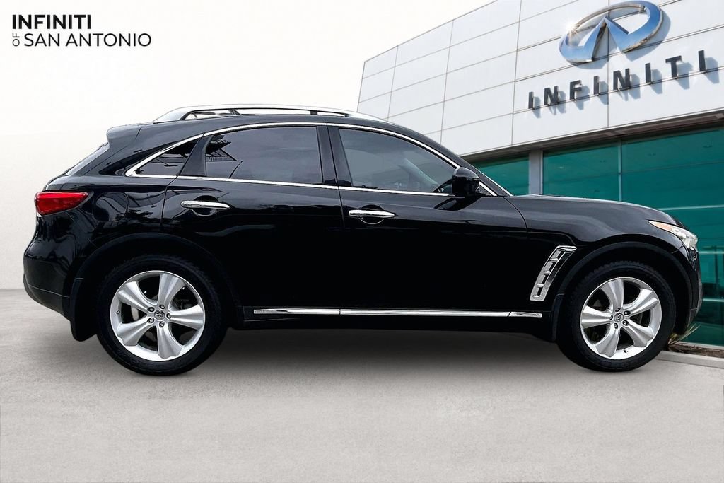 Used 2011 INFINITI FX35 AWD w/ Premium Pkg image 46