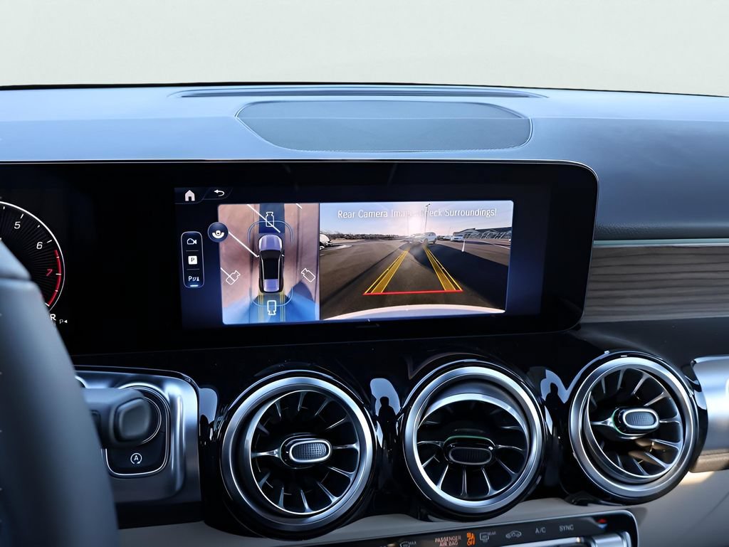 New 2026 Mercedes-Benz GLB 250 4MATIC image 24