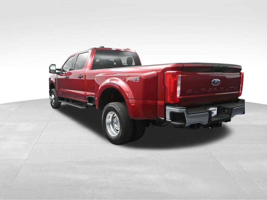 New 2025 Ford F350 XLT w/ FX4 Off-Road Package image 7