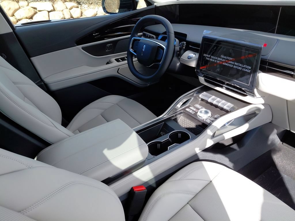 New 2026 Lincoln Nautilus Premier AWD/4WD image 28