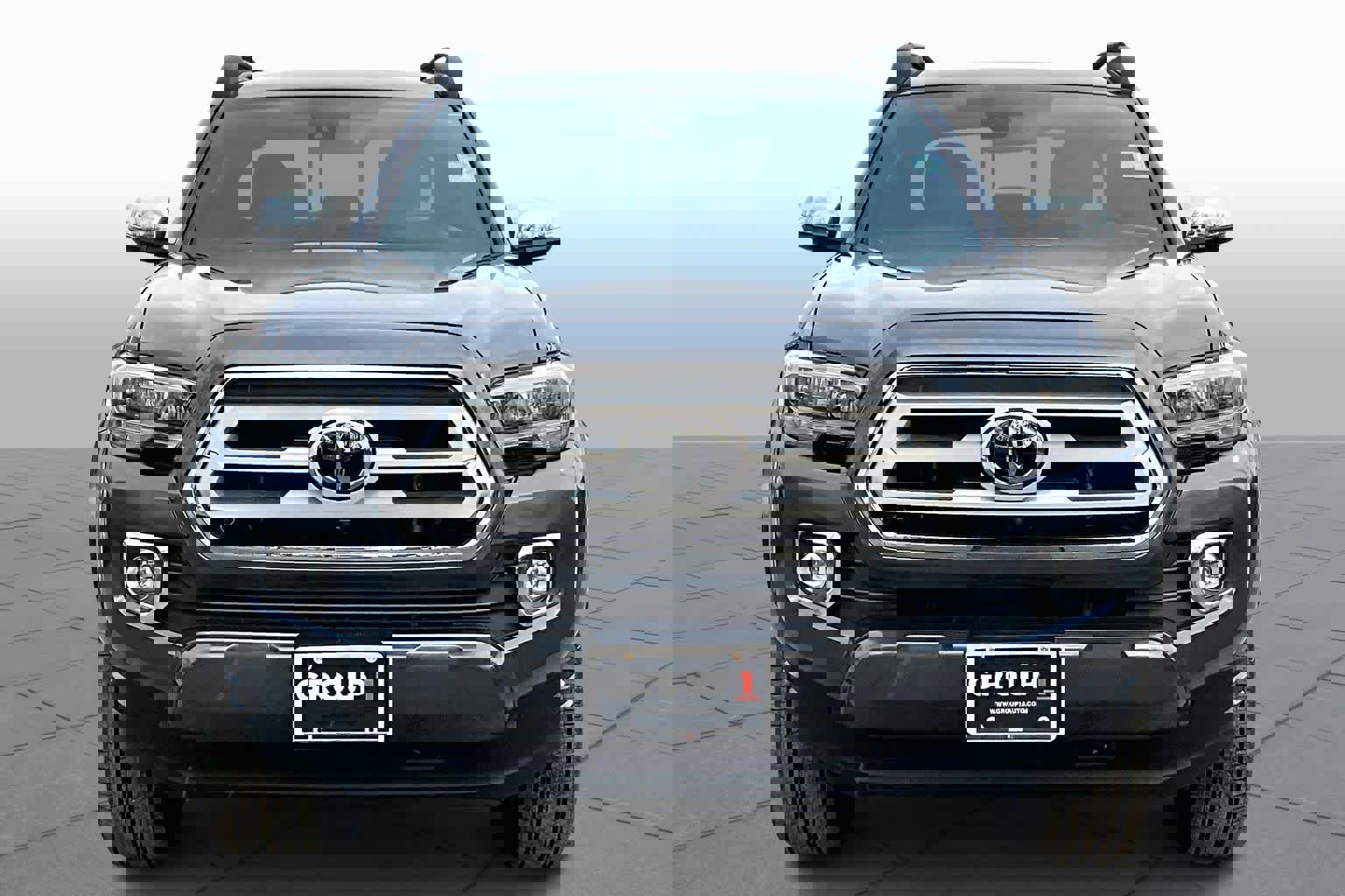 Used 2023 Toyota Tacoma Limited image 4
