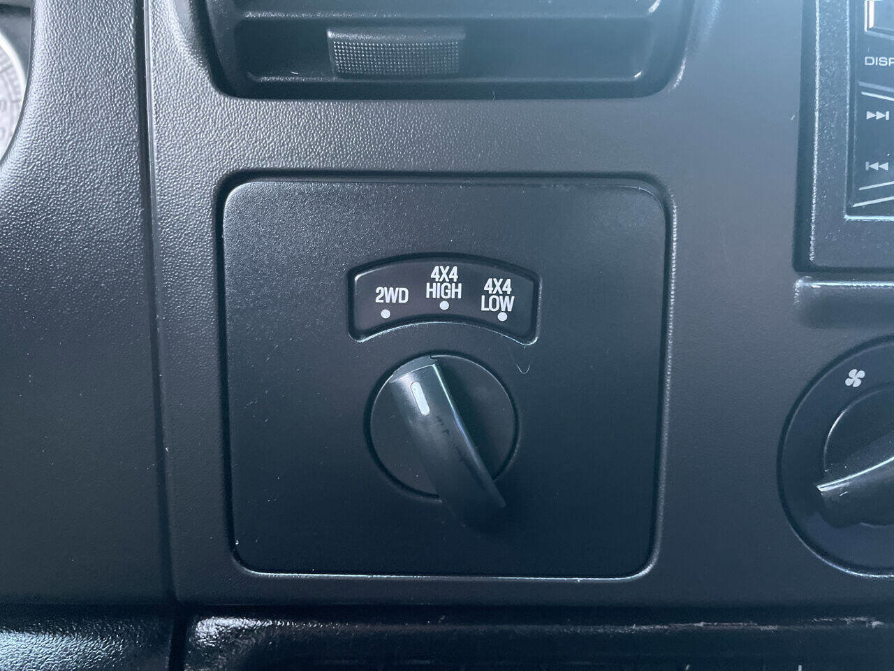 Used 2005 Ford F250 Lariat image 14