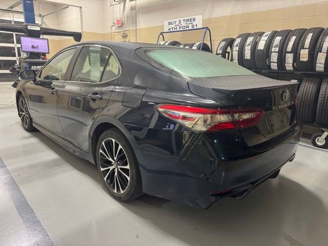 Used 2018 Toyota Camry SE w/ Convenience Package FWD image 5