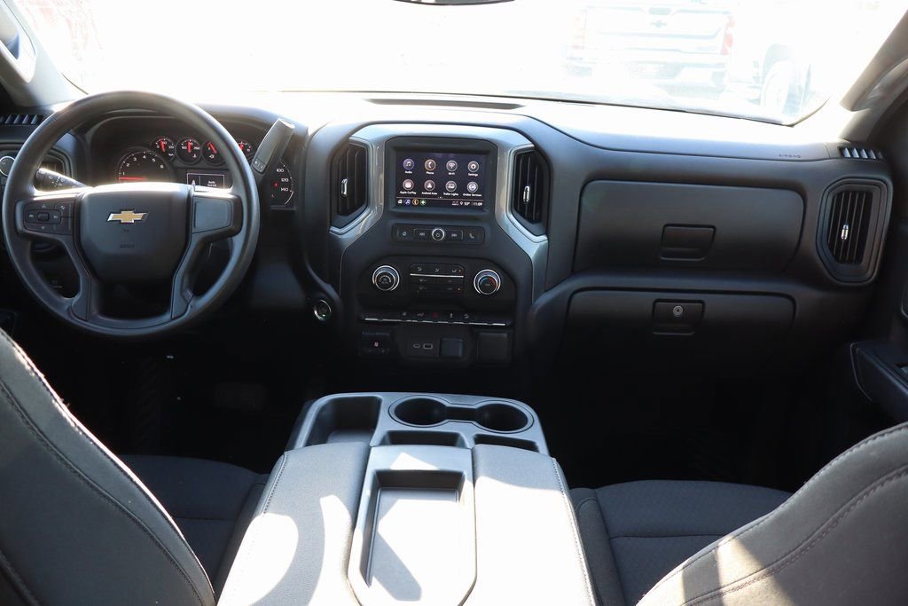 Used 2024 Chevrolet Silverado 2500 Custom w/ Custom Convenience Package image 6