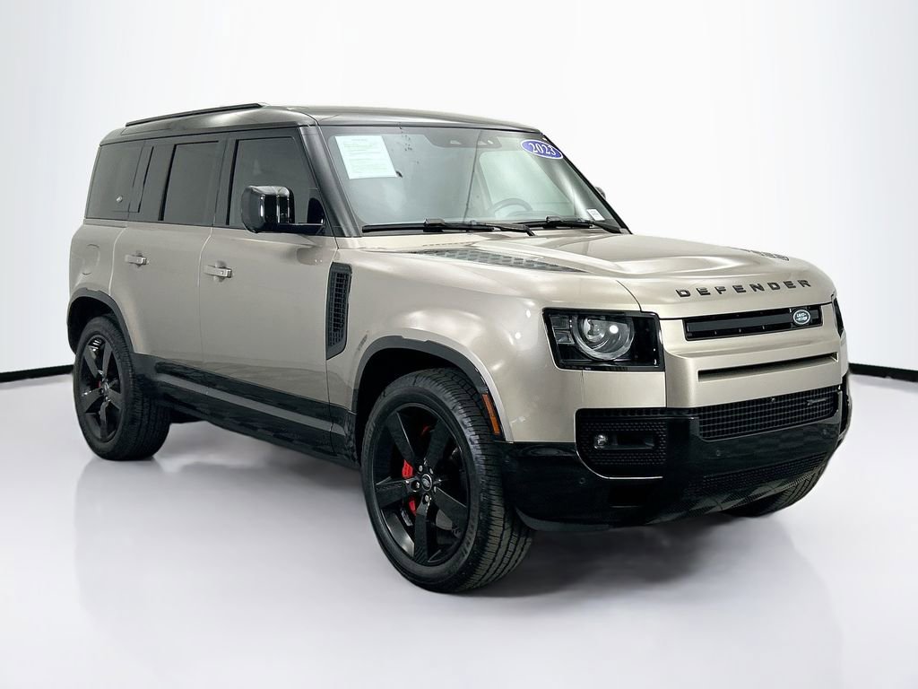 Used 2023 Land Rover Defender 110 X-Dynamic SE image 3