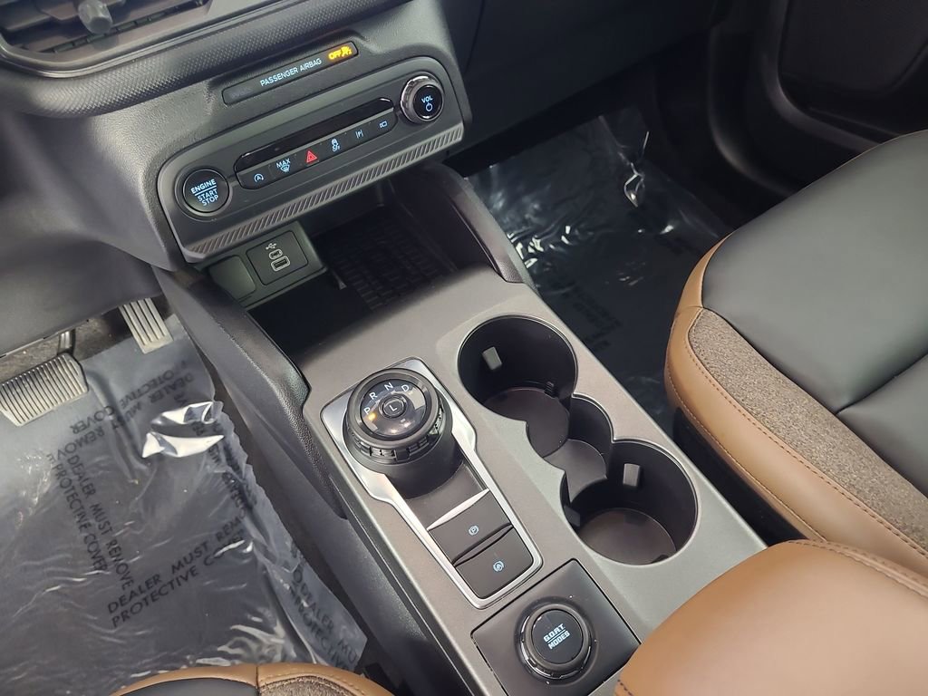 Used 2025 Ford Bronco Sport Outer Banks w/ Outer Banks Tech Package+ AWD/4WD image 17