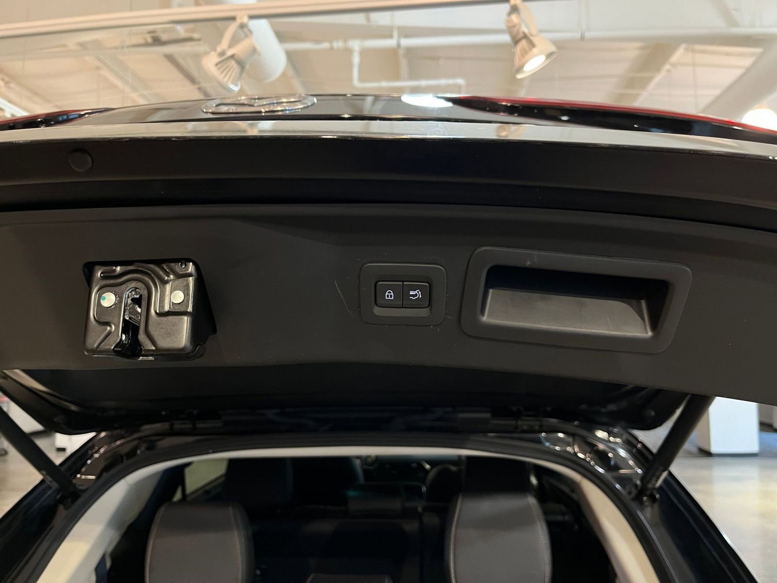 Used 2025 MAZDA CX-90 3.3 Turbo w/ Preferred Package image 29