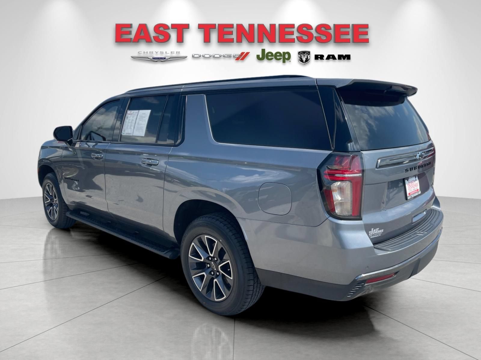 Used 2022 Chevrolet Suburban Z71 AWD/4WD image 5