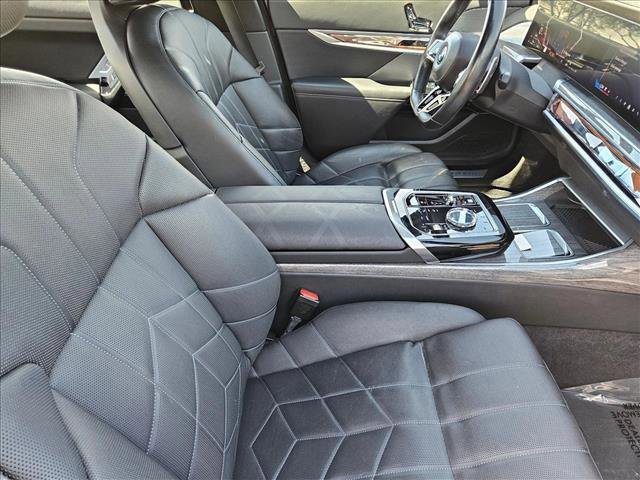 Certified 2023 BMW 760i xDrive image 30