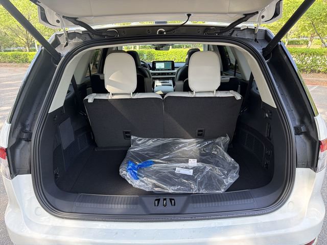 New 2026 Lincoln Aviator Reserve AWD/4WD image 25