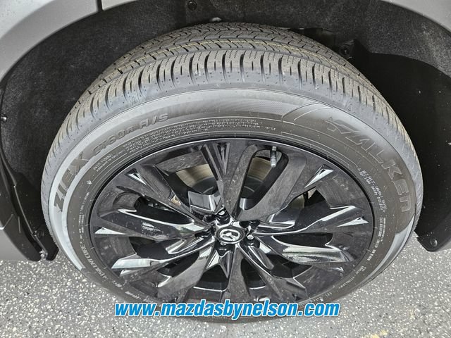 New 2025 MAZDA CX-90 Plug-In Hybrid w/Premium Sport AWD/4WD image 11
