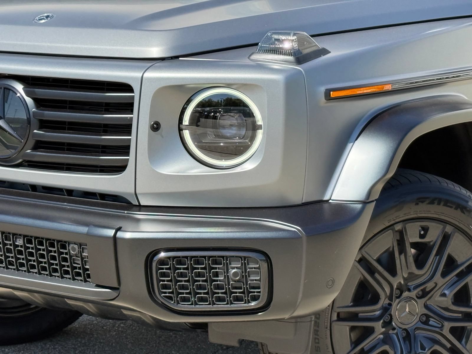 New 2027 Mercedes-Benz G 580 e image 3