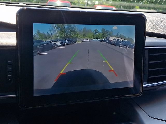 Certified 2022 Ford Explorer XLT w/ Equipment Group 202A AWD/4WD image 28
