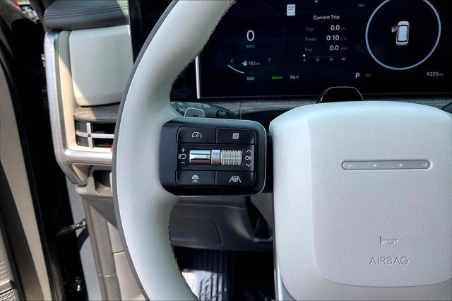 Used 2025 Hyundai Santa Fe Calligraphy image 10