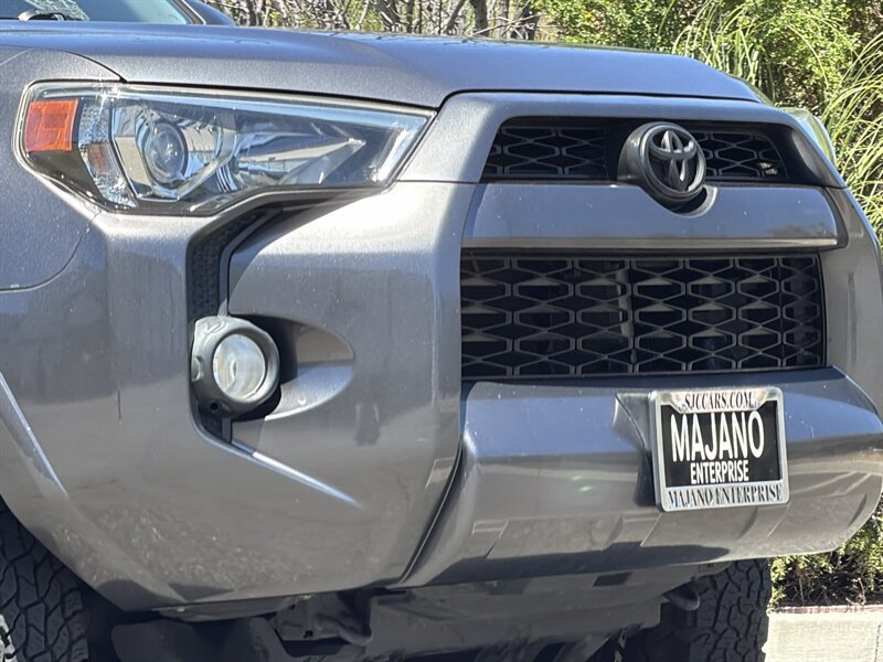 Used 2016 Toyota 4Runner SR5 Premium RWD image 29