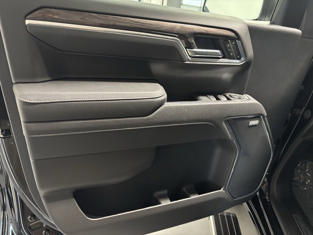 New 2025 Chevrolet Silverado 1500 LTZ w/ Technology Package image 10
