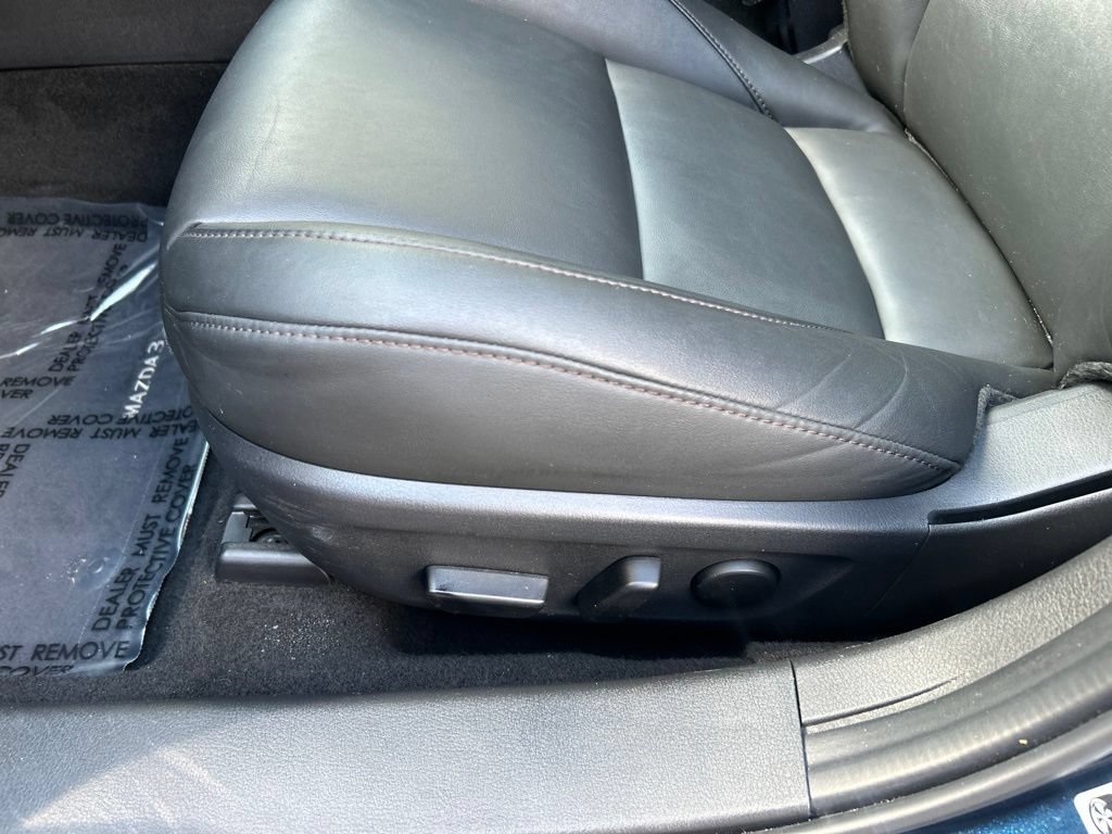 Used 2021 MAZDA MAZDA3 s FWD image 17