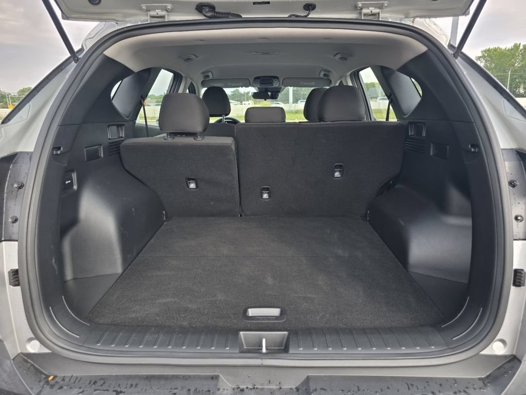 Used 2023 Hyundai Tucson SE AWD/4WD image 16