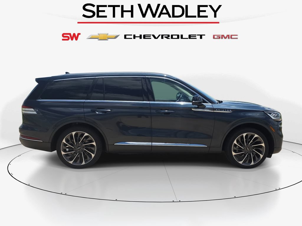 Used 2022 Lincoln Aviator Reserve w/ Equipment Group 201A AWD/4WD image 8