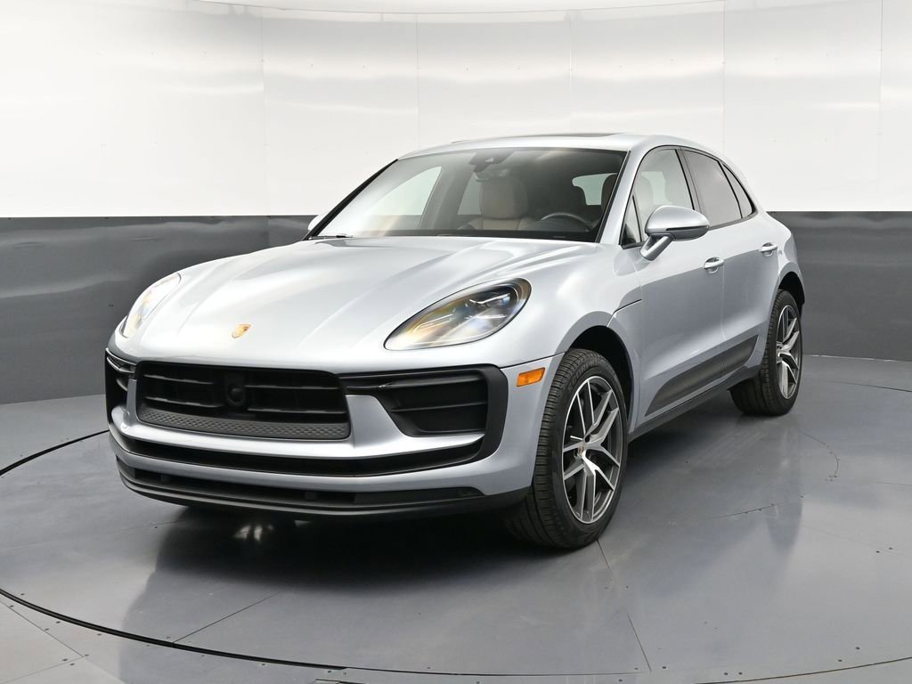 Certified 2023 Porsche Macan Turbo AWD/4WD image 6