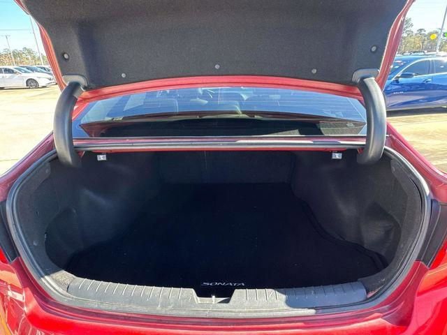 Used 2017 Hyundai Sonata Limited image 14