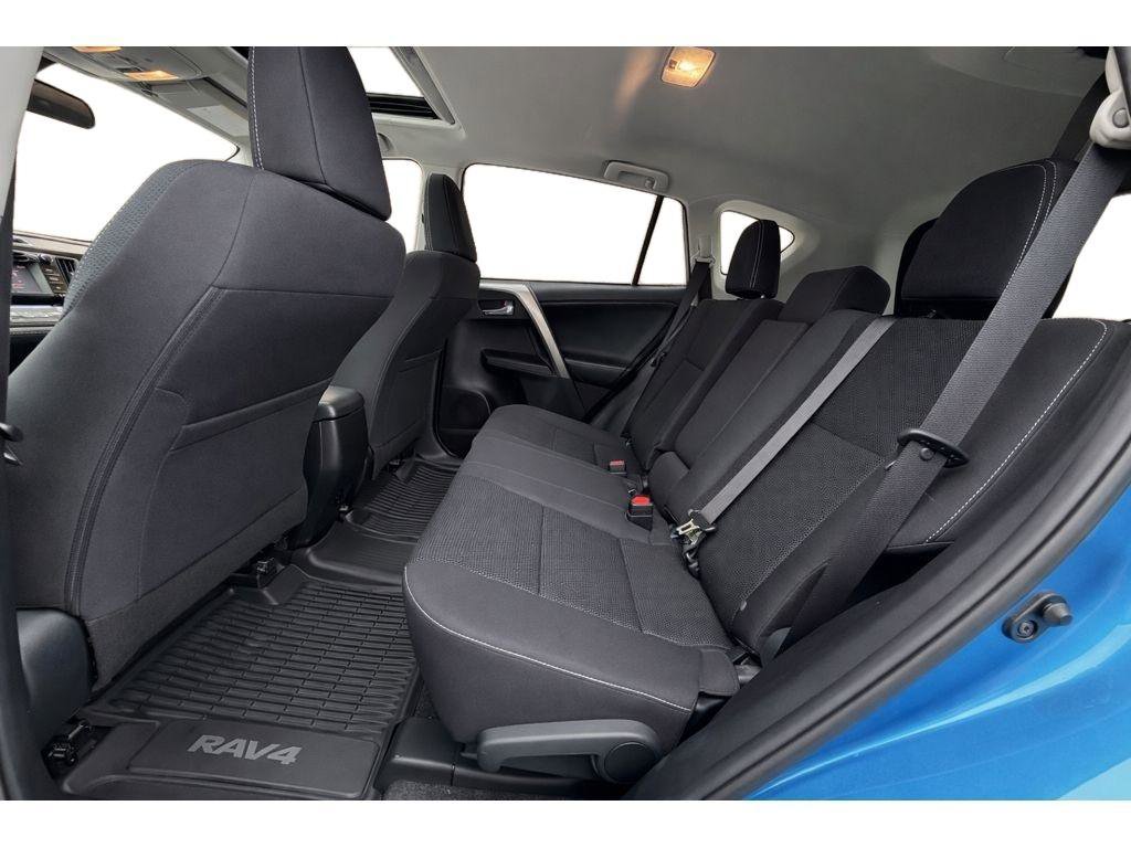 Used 2018 Toyota RAV4 XLE image 13