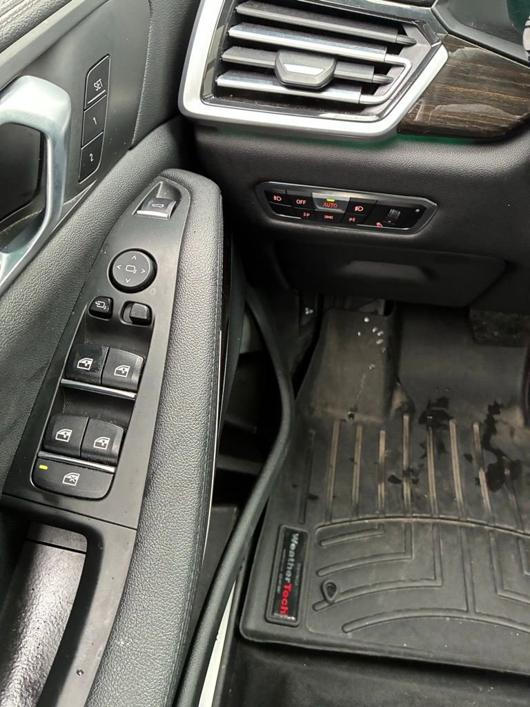 Used 2020 BMW X5 xDrive40i w/ Convenience Package image 26