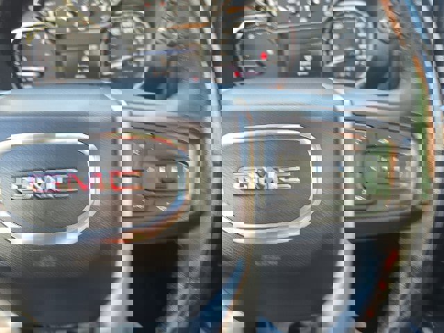 Used 2023 GMC Sierra 3500 SLT w/ SLT Convenience Package image 28