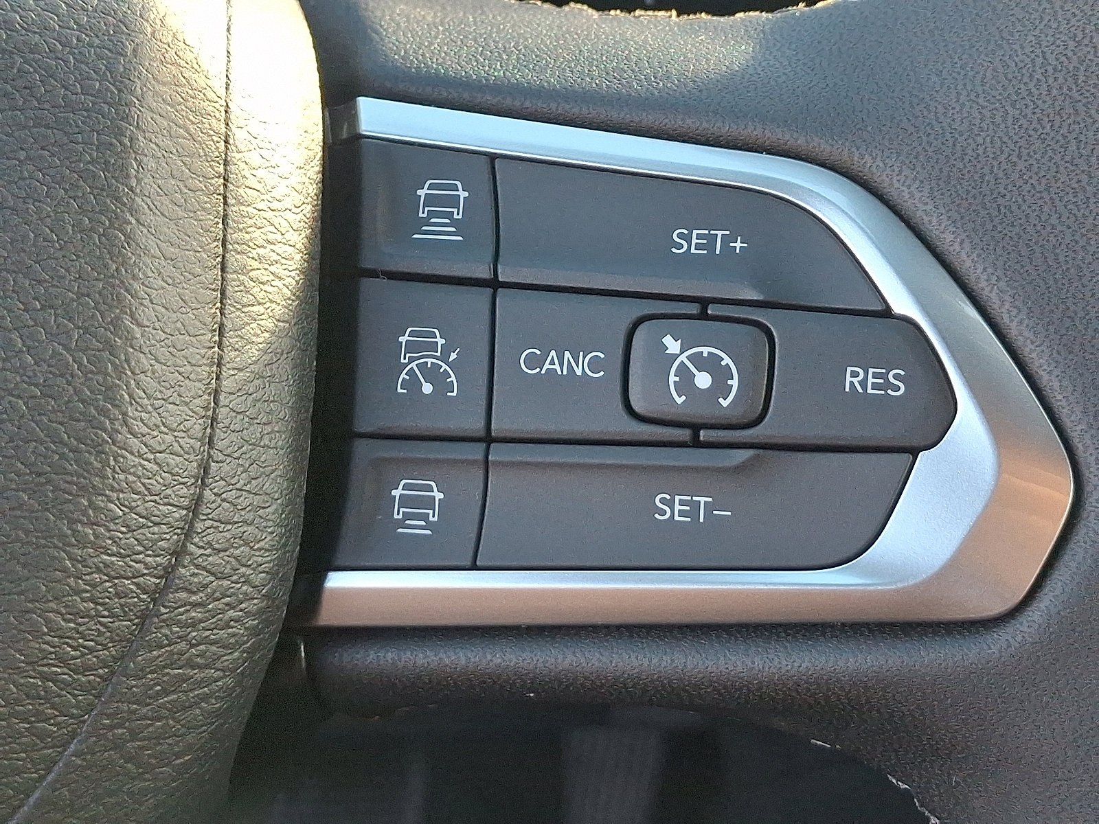 New 2026 Jeep Compass Limited image 17