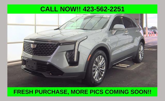 Used 2024 Cadillac XT4 Premium Luxury image 1