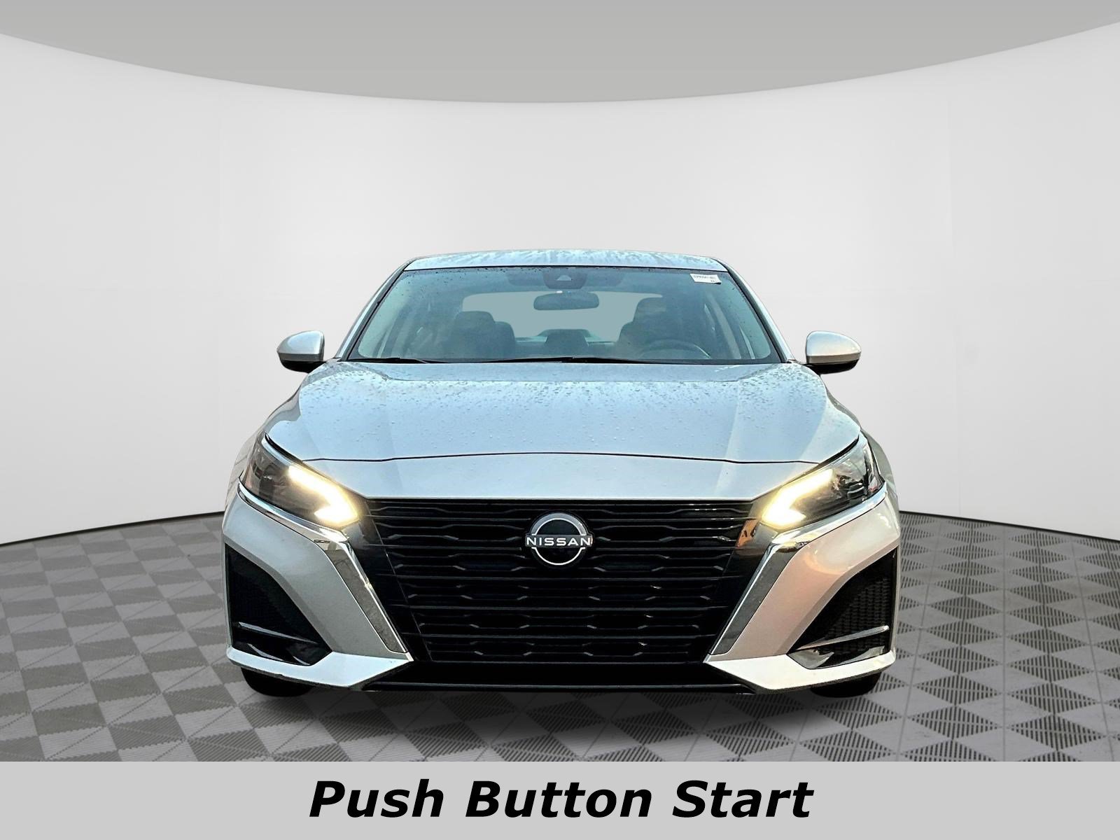 Certified 2023 Nissan Altima 2.5 SV FWD image 2