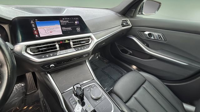 Used 2021 BMW 330i xDrive Sedan w/ Convenience Package image 25