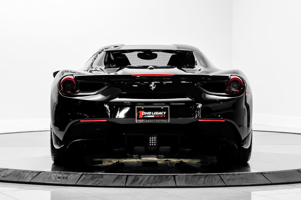 Used 2018 Ferrari 488 Spider RWD image 10