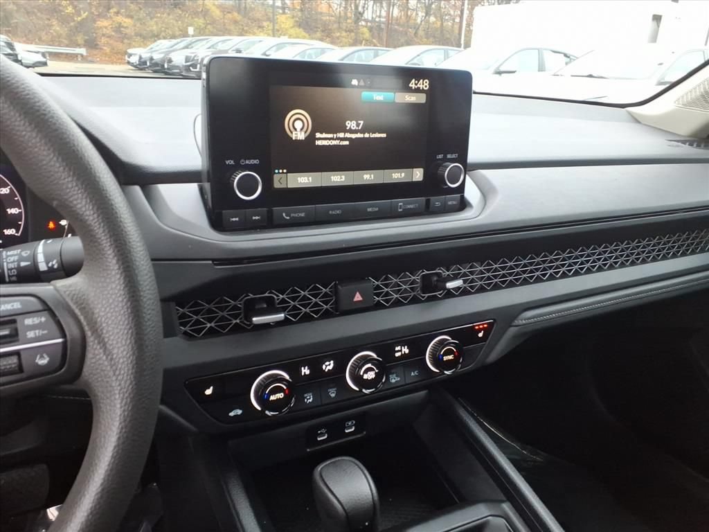 Used 2023 Honda Accord EX image 9