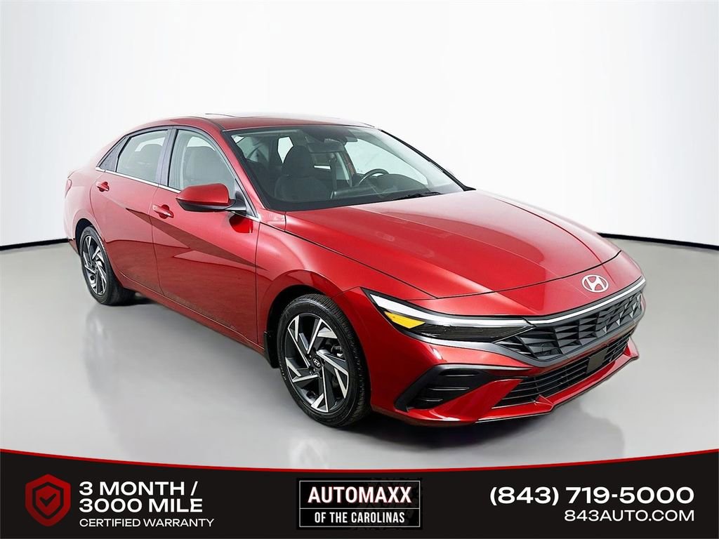 Used 2024 Hyundai Elantra SEL w/ Convenience Package