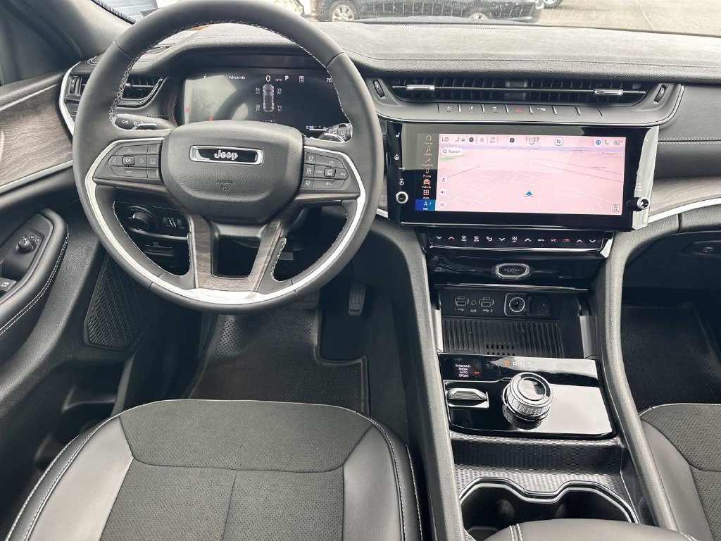 New 2027 Jeep Grand Cherokee Altitude AWD/4WD image 22