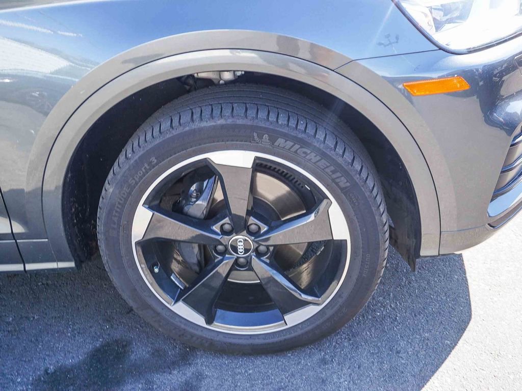 Used 2020 Audi SQ5 Premium Plus image 9