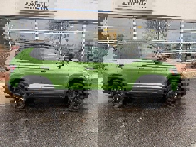 New 2026 Volkswagen Taos SE AWD/4WD image 2