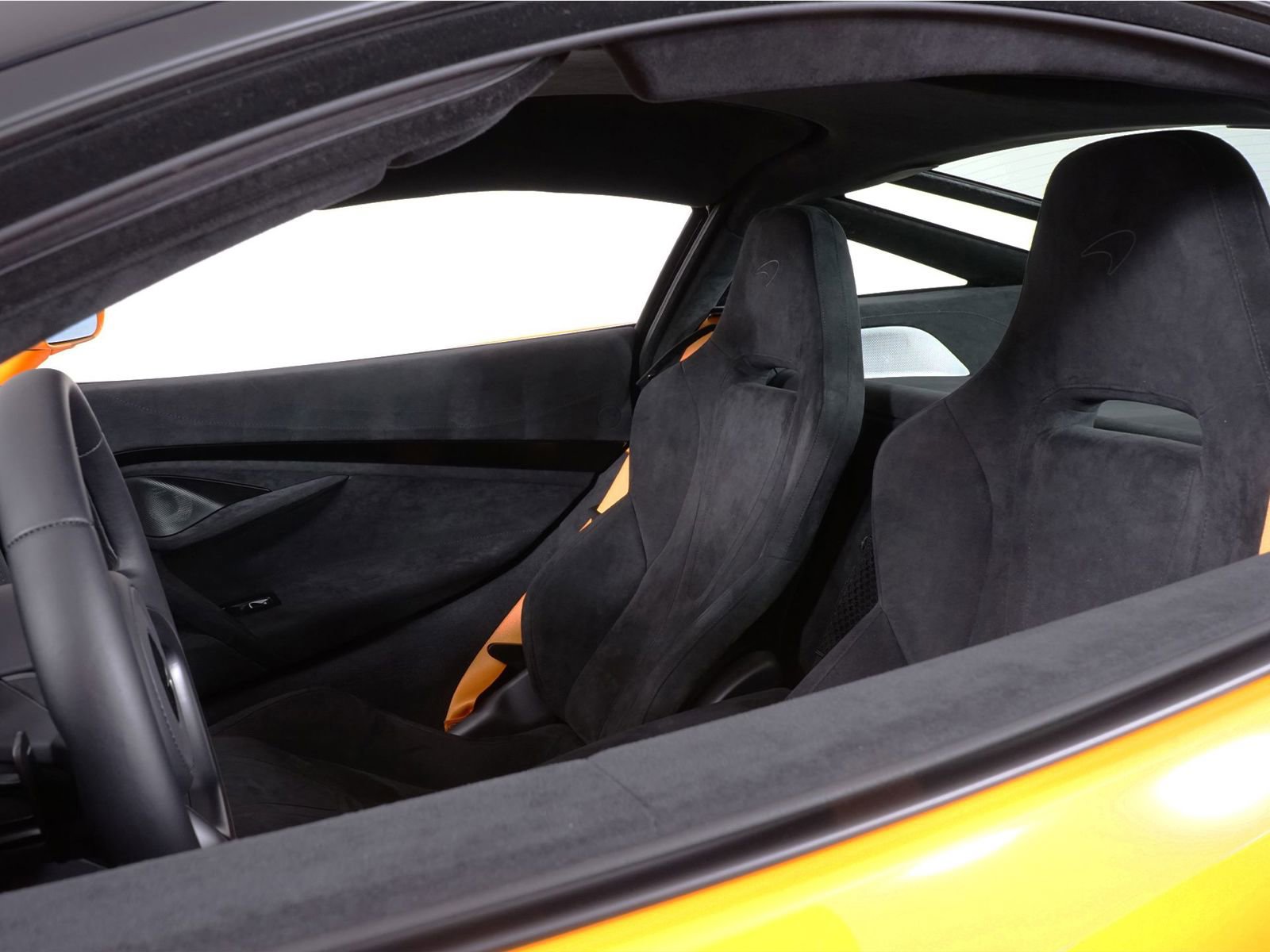 Used 2025 McLaren 750S image 25