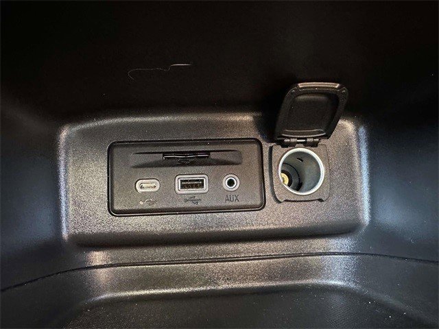 Certified 2023 Chevrolet Equinox RS w/ RS Leather Package image 30