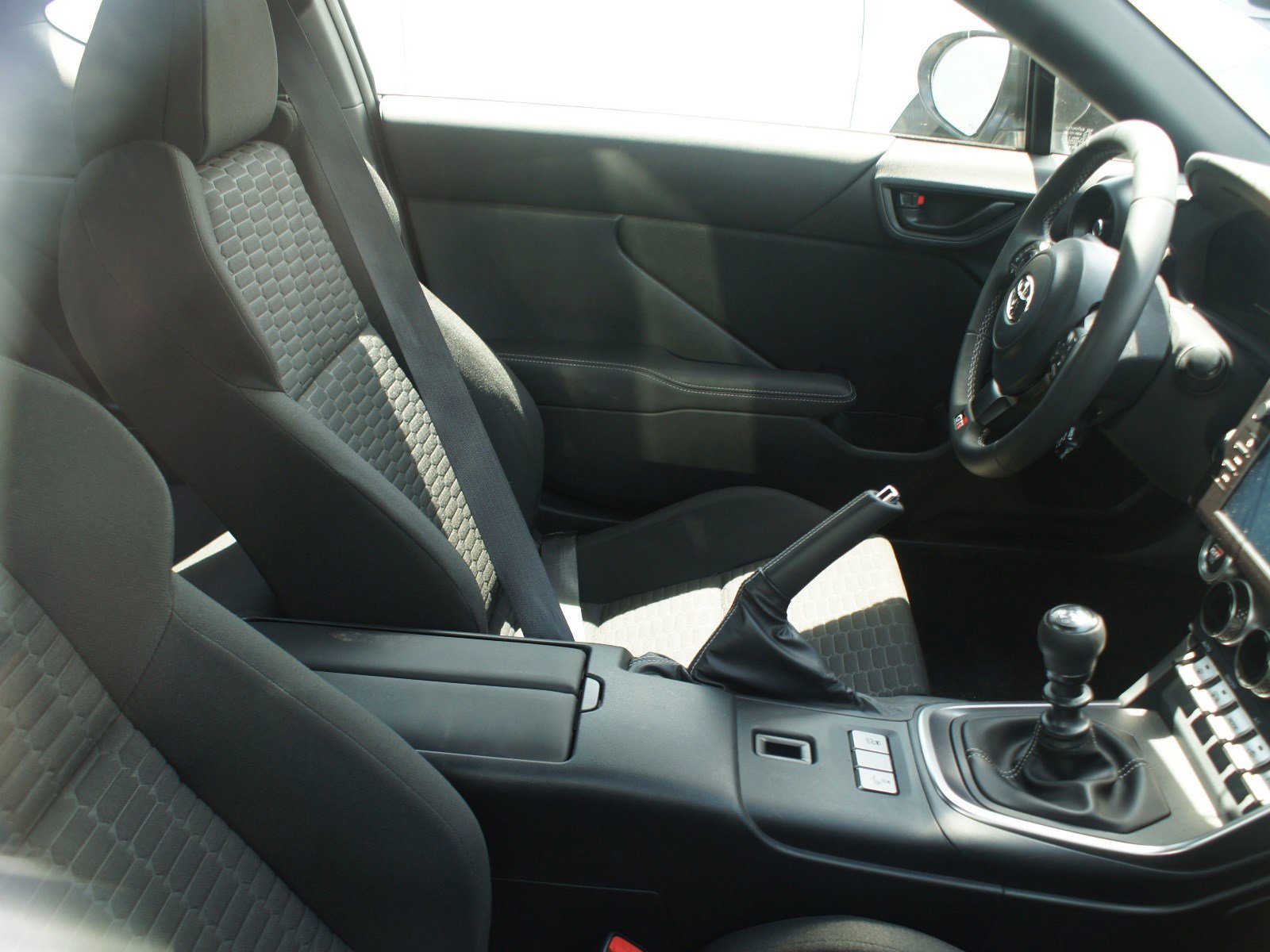 Used 2024 Toyota GR86 RWD image 5