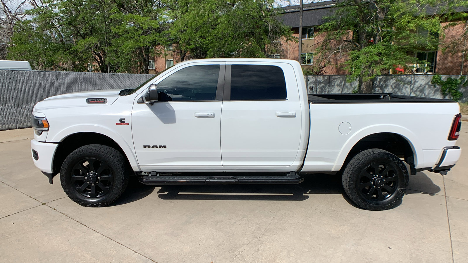 Used 2020 RAM 2500 Laramie AWD/4WD image 2