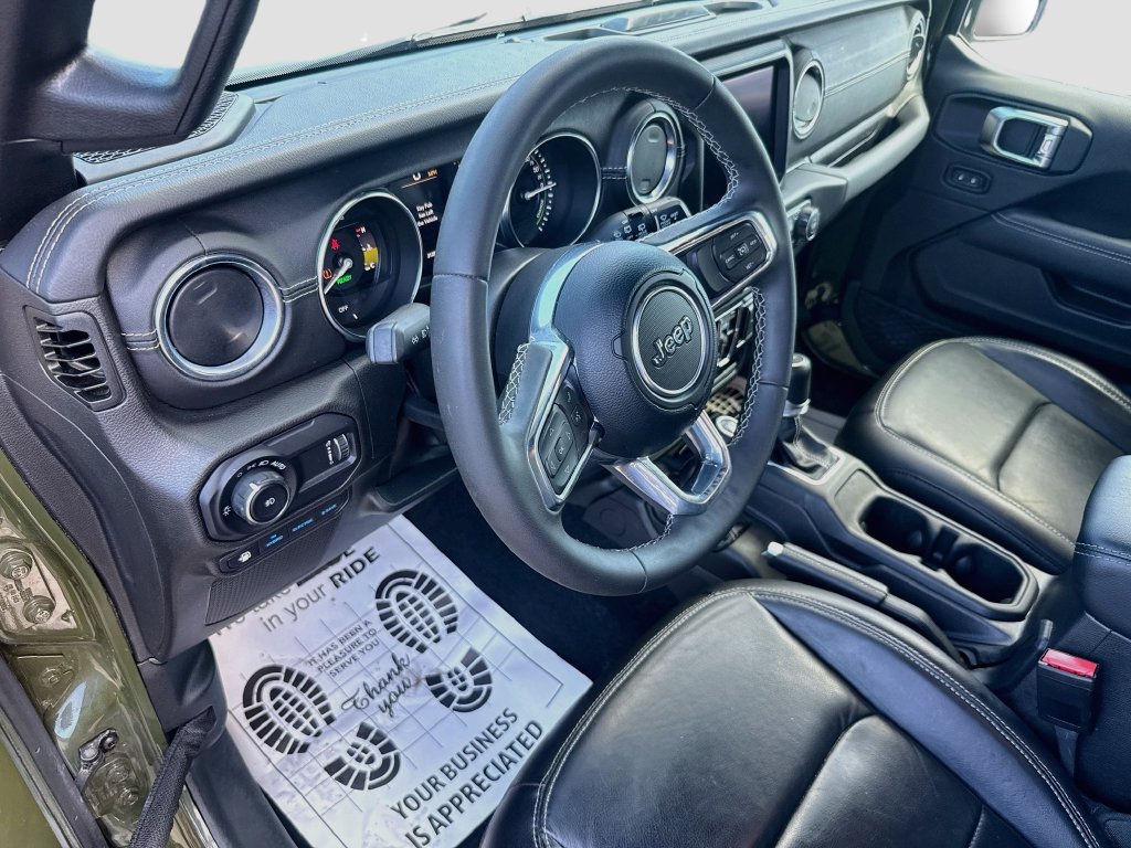 Used 2023 Jeep Wrangler Unlimited Sahara AWD/4WD image 10