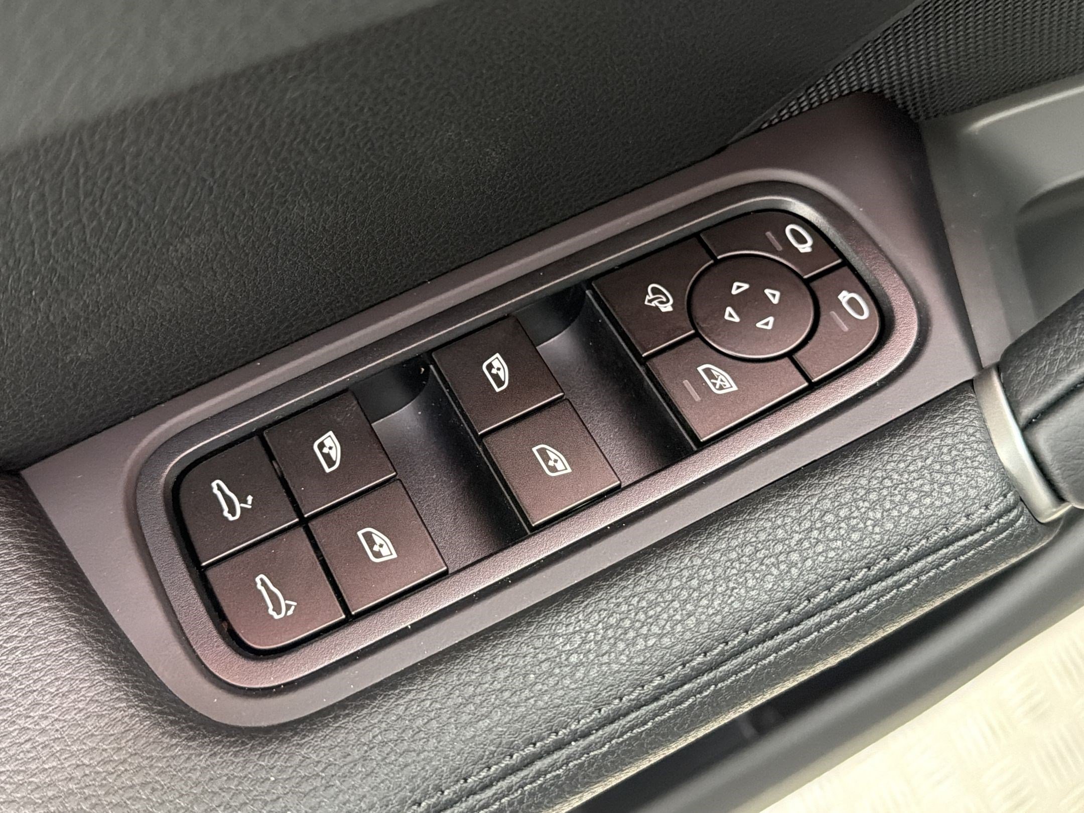 New 2026 Porsche Cayenne AWD/4WD image 21