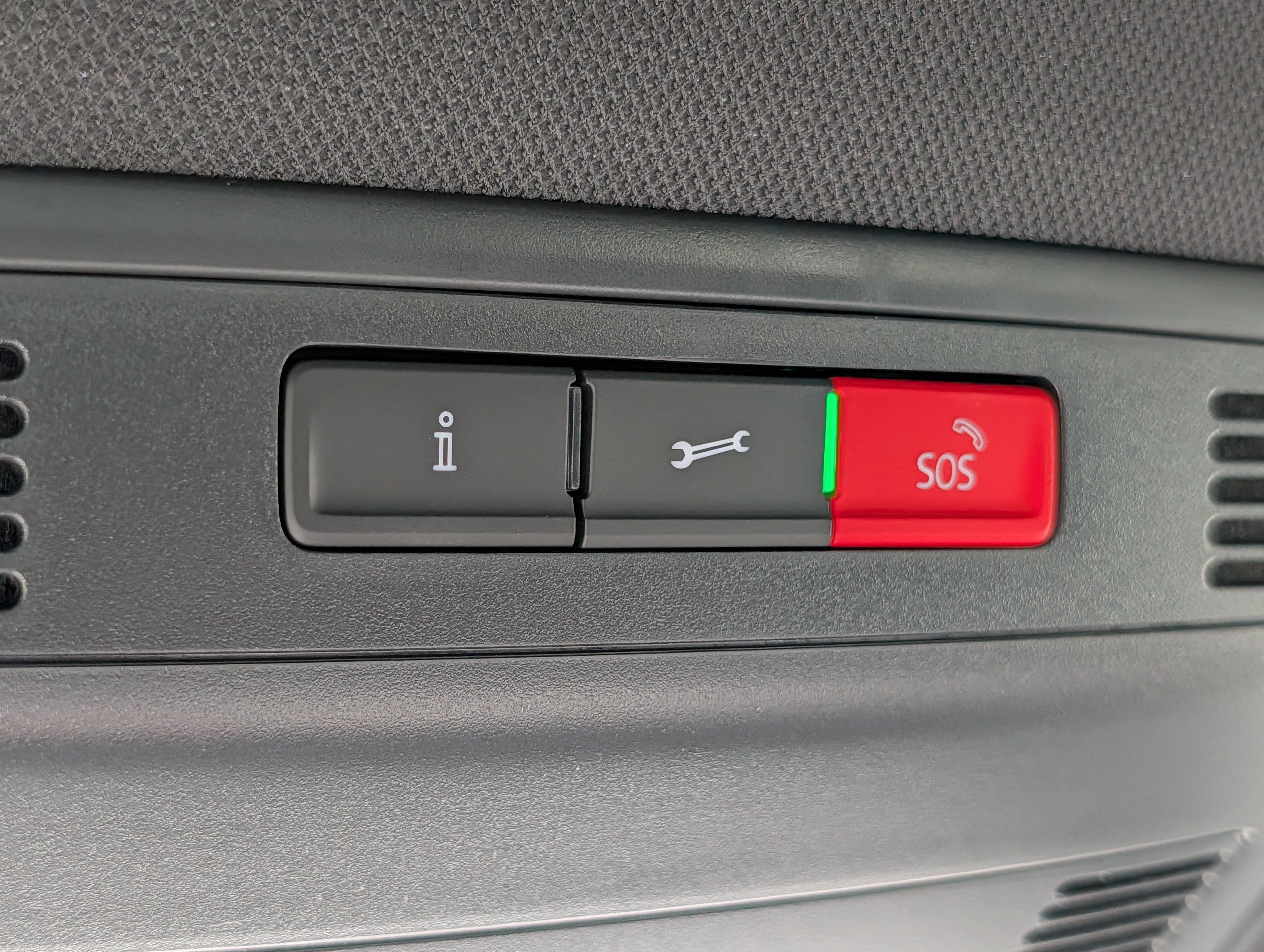 Used 2025 Volkswagen Jetta Sport FWD image 32